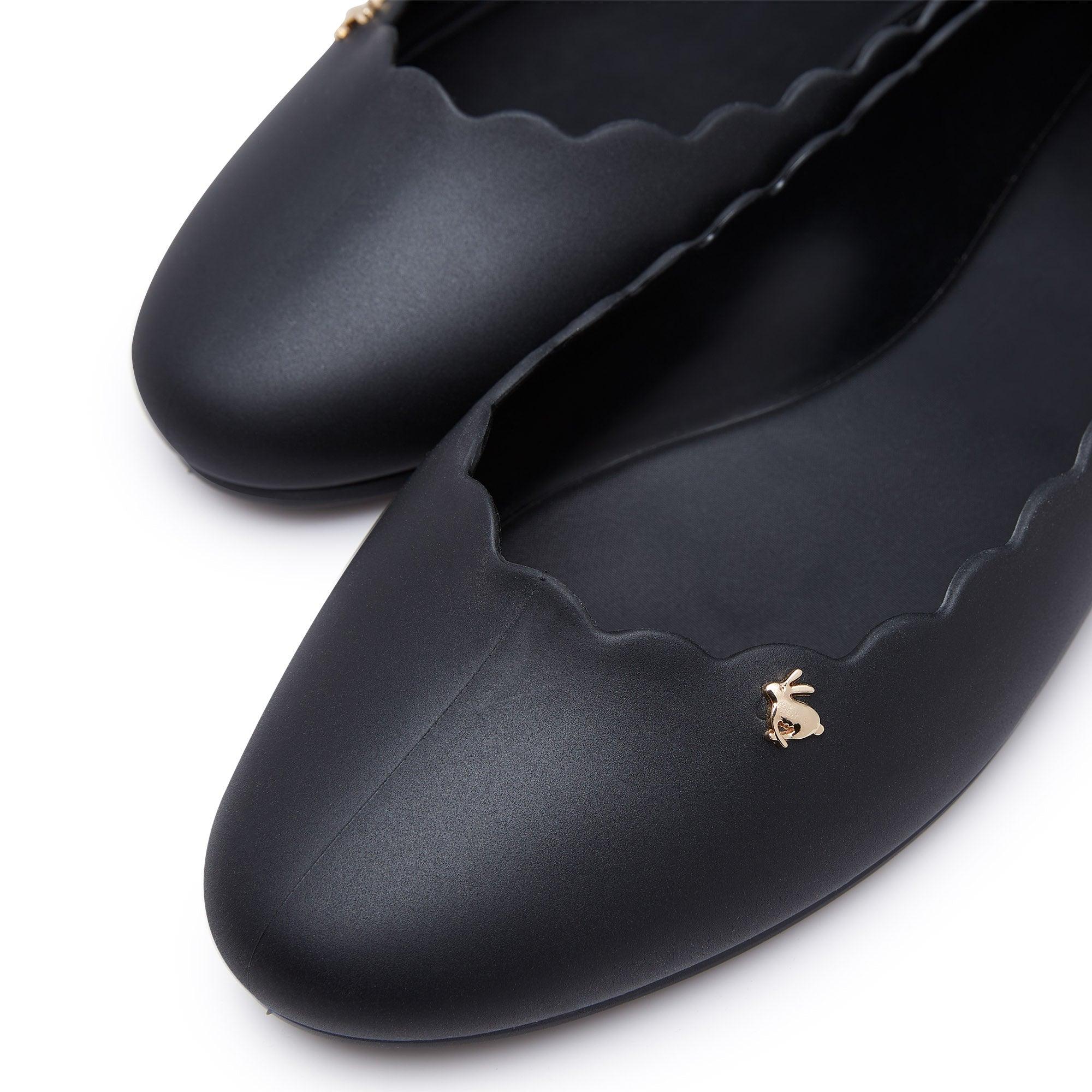 Sophie All The Way Matt Flat Ballerinas Black