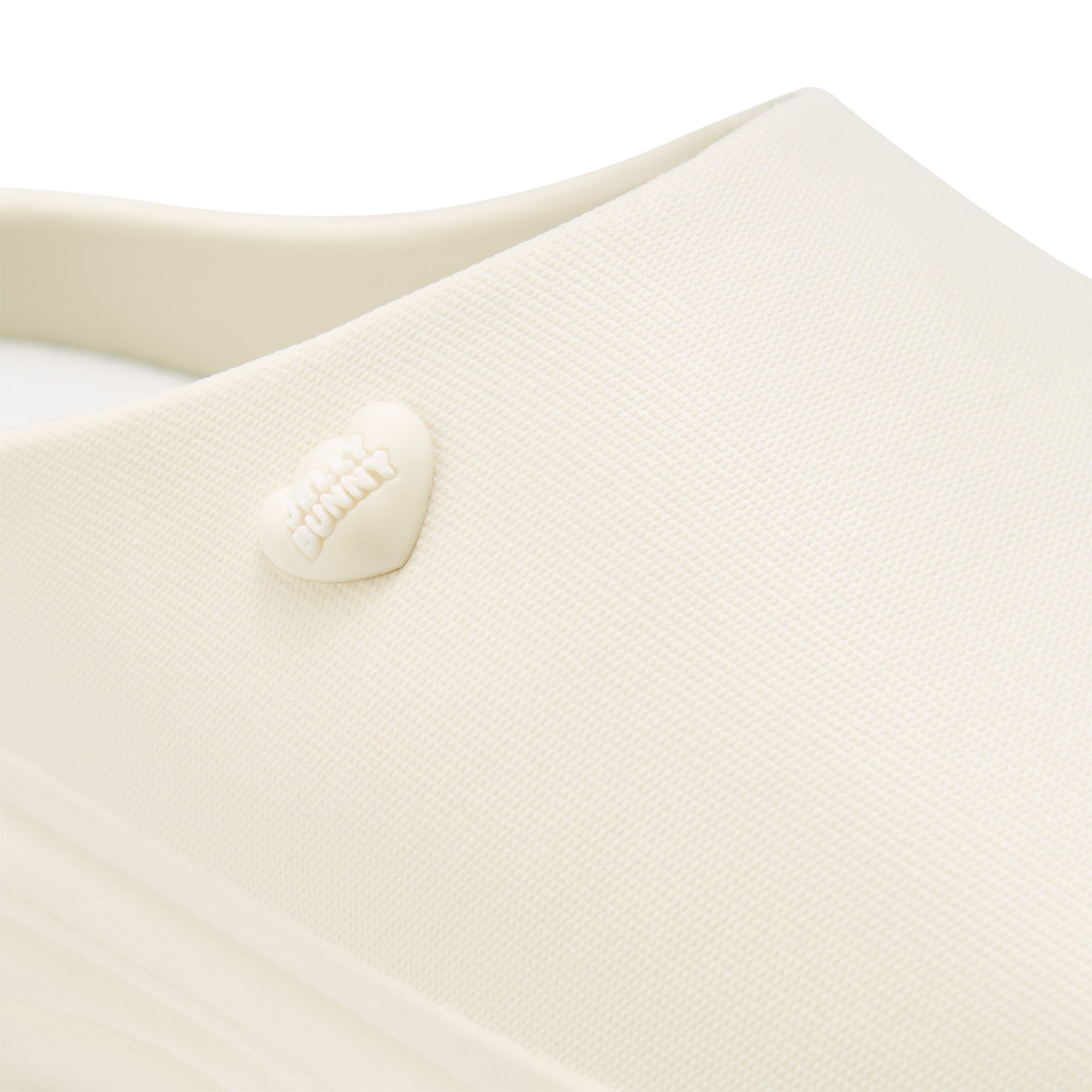 Maverick W Slip-On Sandals Ivory